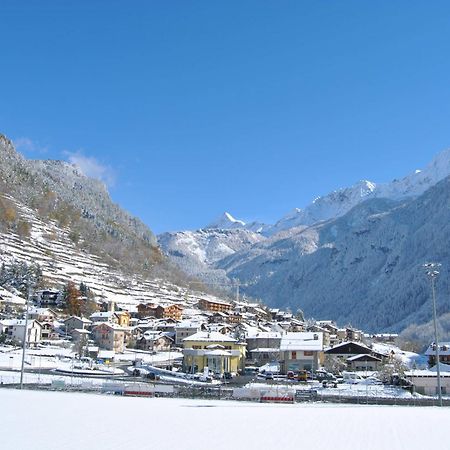 Casa Vacanza La Rocca Chiesa in Valmalenco Extérieur photo