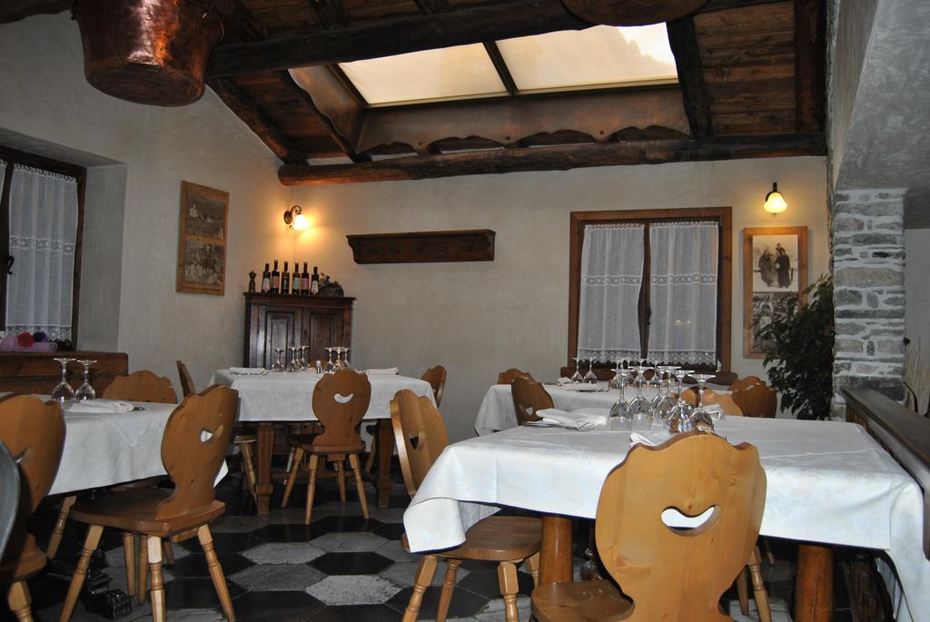 Casa Vacanza La Rocca Chiesa in Valmalenco Extérieur photo