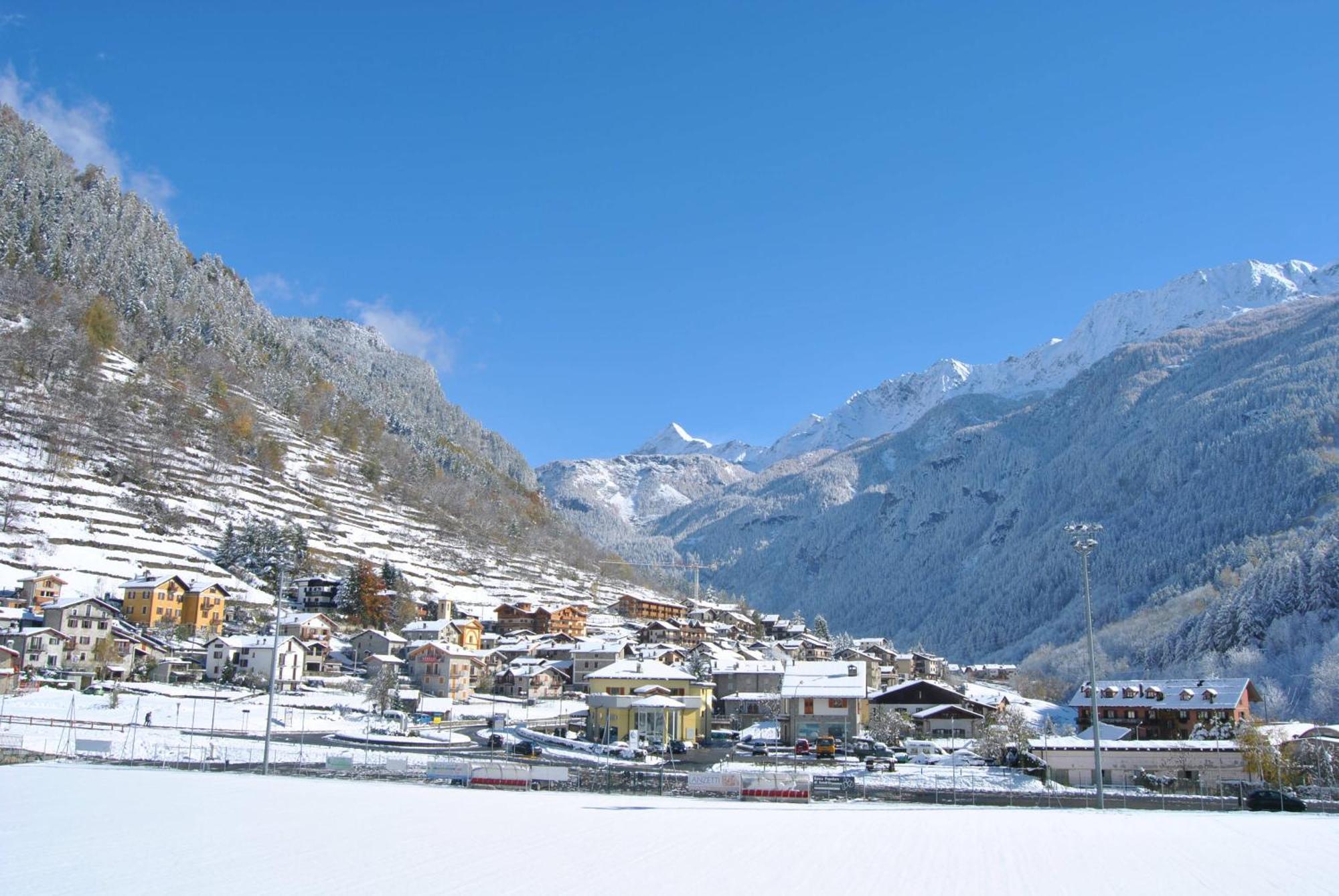 Casa Vacanza La Rocca Chiesa in Valmalenco Extérieur photo