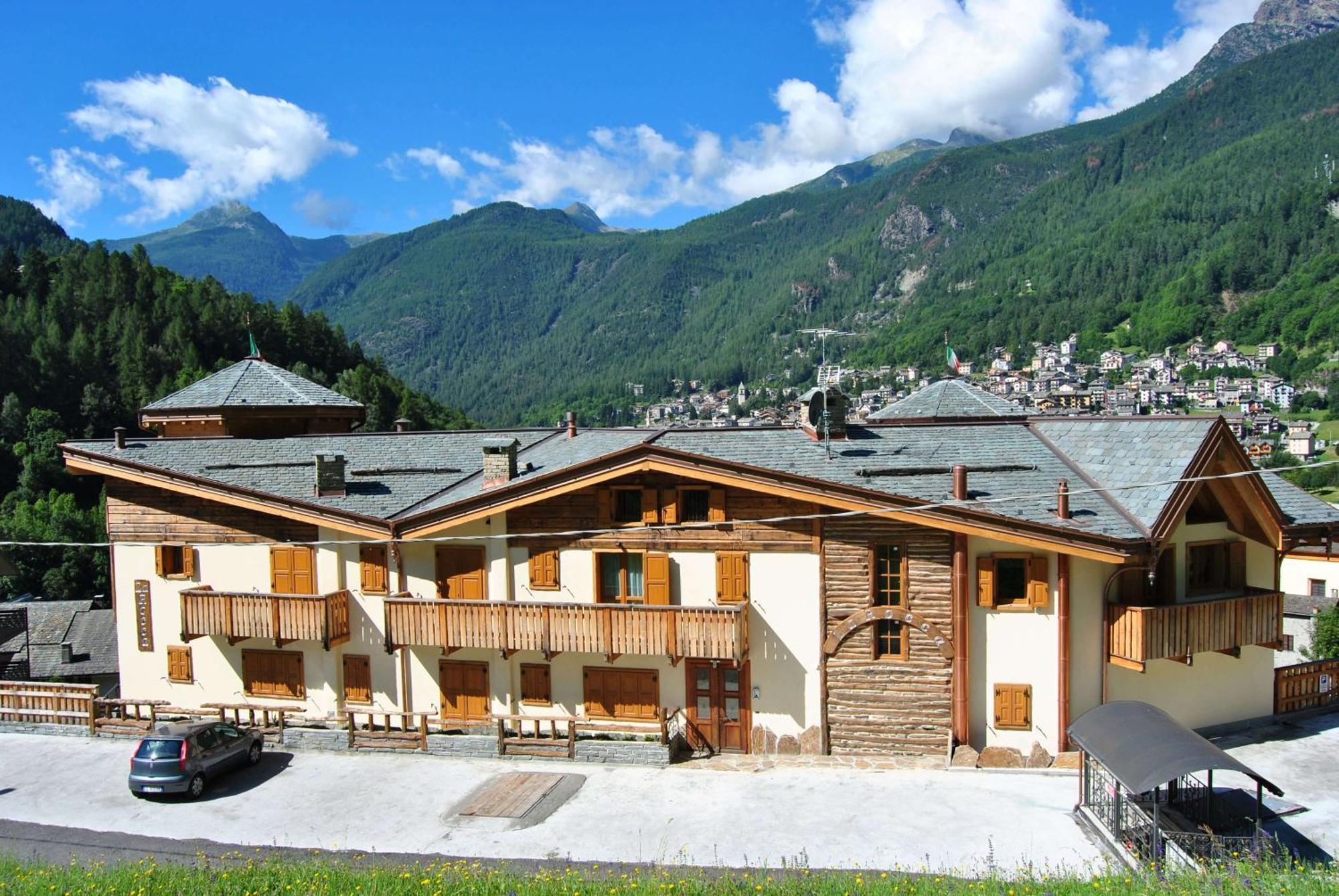 Casa Vacanza La Rocca Chiesa in Valmalenco Extérieur photo