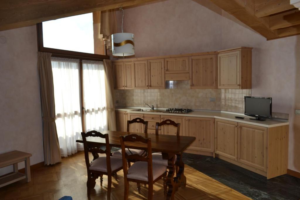 Casa Vacanza La Rocca Chiesa in Valmalenco Chambre photo